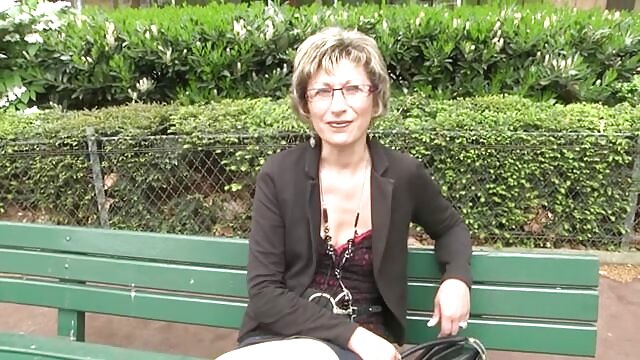 Granny helen lại hành động xxxx hoc sinh