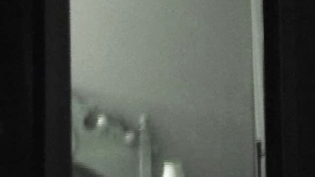 Tóc vàng được xlxx hs giả trong live show